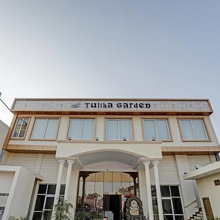 Collection O 85238 Tulika Garden Hotel Izatnagar Eksteriør billede