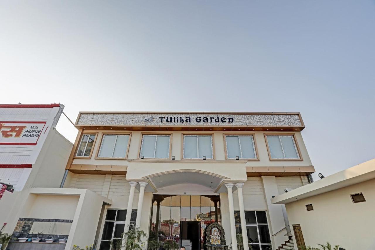 Collection O 85238 Tulika Garden Hotel Izatnagar Eksteriør billede